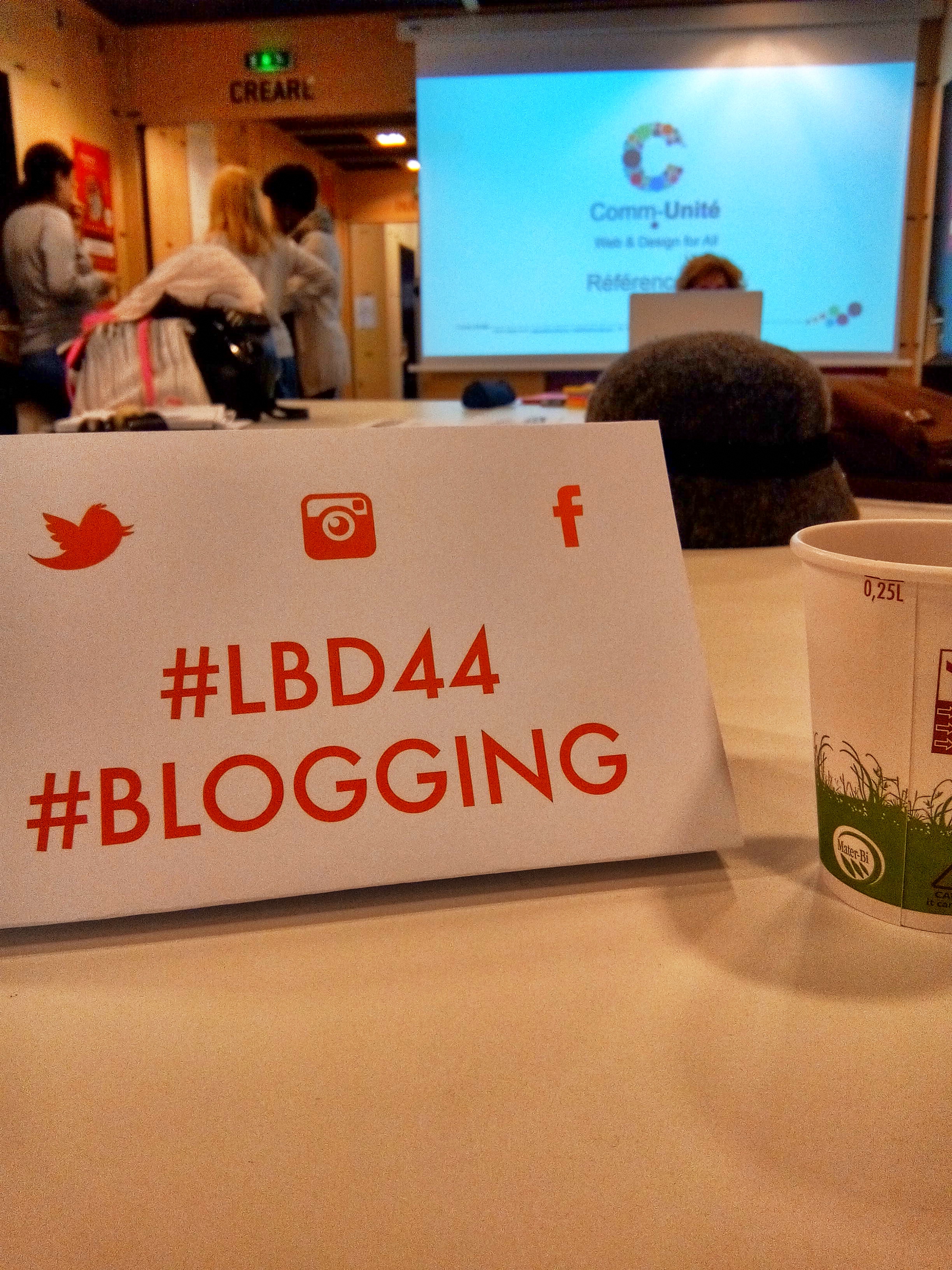 blogging (1)_Snapseed